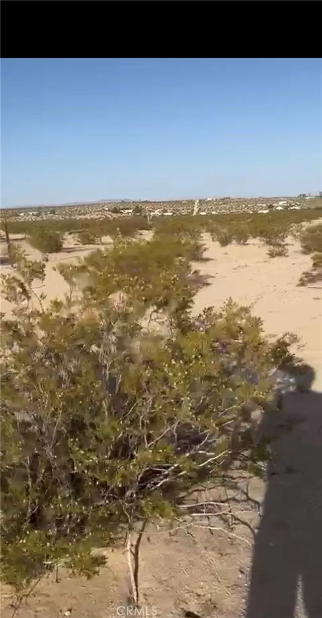 Twentynine Palms, CA 92277,2255 Shooting Star