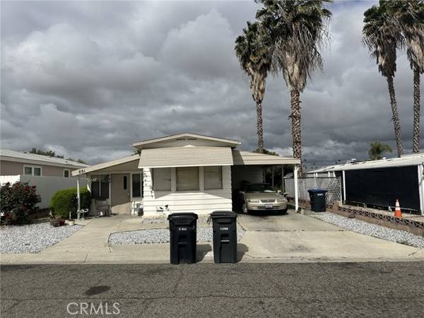 881 Santa Clara Circle, Hemet, CA 92543