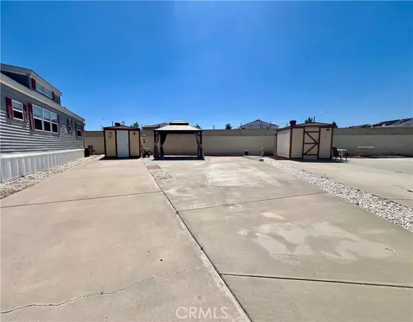 1295 S Cawston Avenue, Hemet, CA 92545