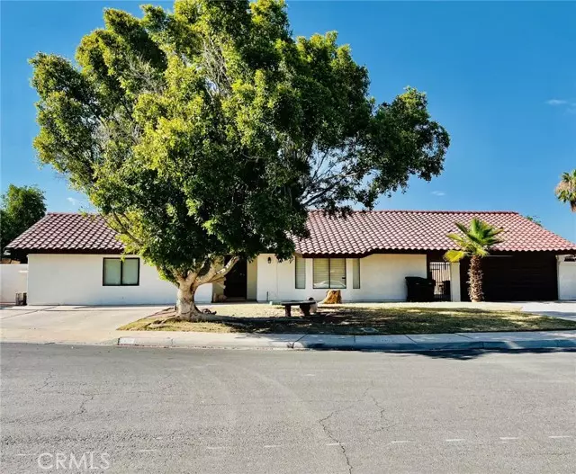 805 Sobke Court, Calexico, CA 92231