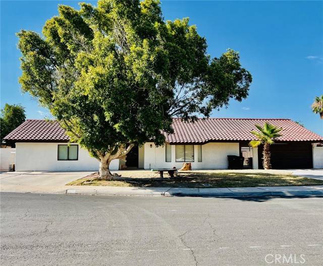 805 Sobke Court, Calexico, CA 92231