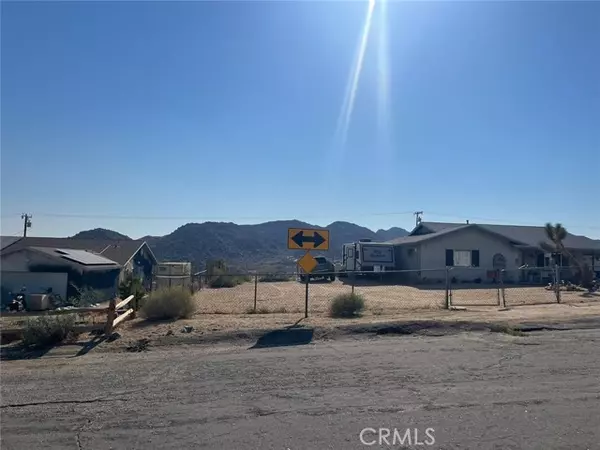 Joshua Tree, CA 92252,7537 Elwood Street