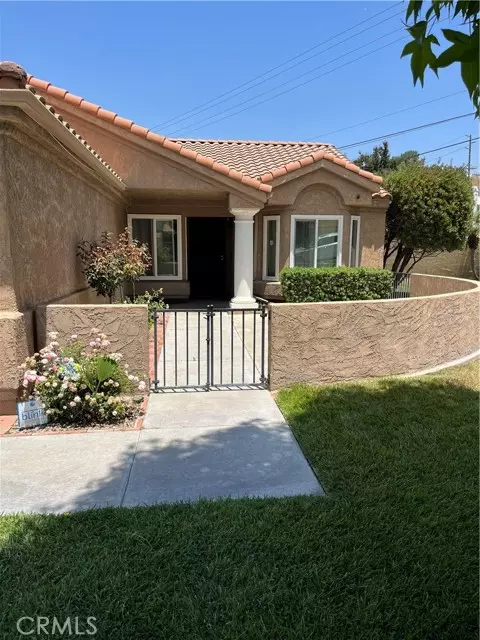 2573 E TOPANGA Court, Colton, CA 92324