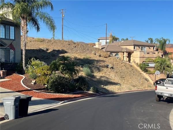 22936 Giant Fir, Canyon Lake, CA 92587