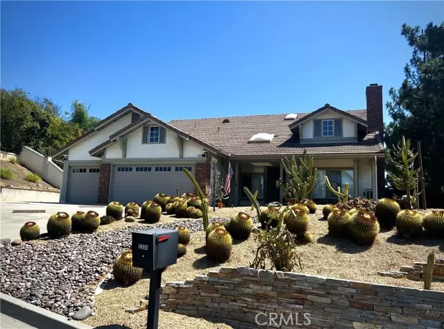 Escondido, CA 92029,1334 Oak View Way