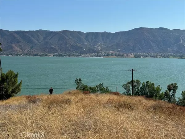 Lake Elsinore, CA 92530,0 Barkschat