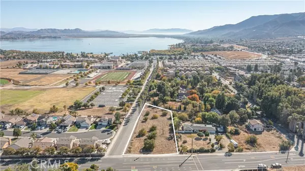 Lake Elsinore, CA 92530,0 Machado