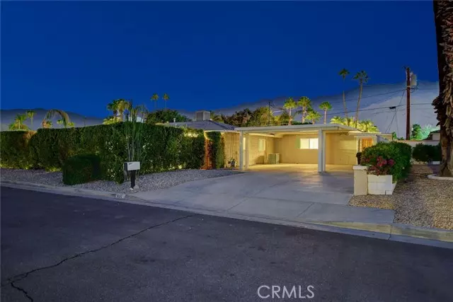 657 S Mountain View Drive, Palm Springs, CA 92264