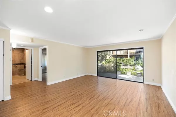 Irvine, CA 92618,124 Tangelo #390