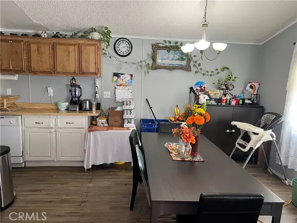 San Jacinto, CA 92582,913 S Grand Avenue #25