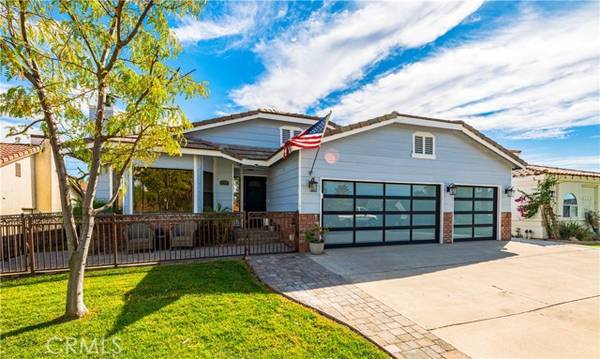 22535 W San Joaquin Drive, Canyon Lake, CA 92587