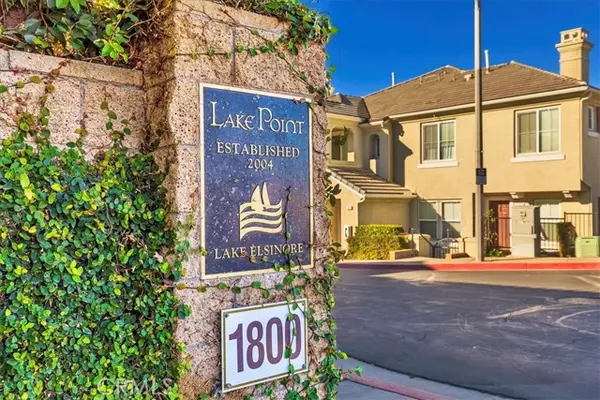 Lake Elsinore, CA 92530,1800 E Lakeshore Drive #808