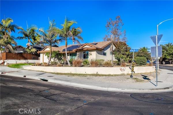 1057 North Drive, Vista, CA 92083