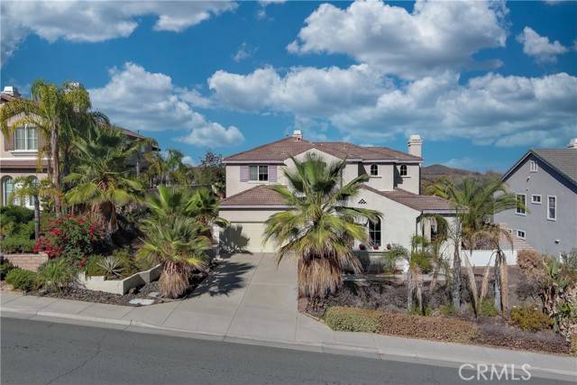 51 Volta Del Tintori Street, Lake Elsinore, CA 92532