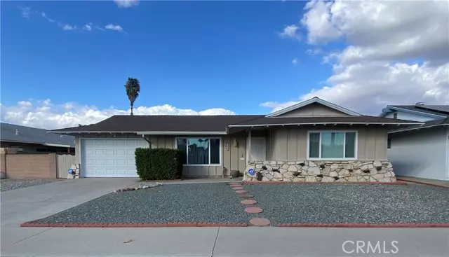 1660 W Whittier Avenue, Hemet, CA 92543