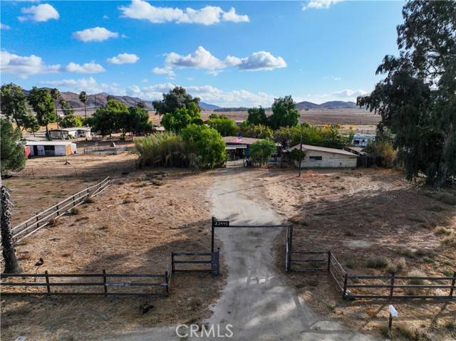 33445 Simpson Road, Winchester, CA 92596