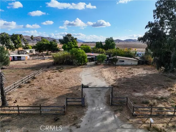 33445 Simpson Road, Winchester, CA 92596