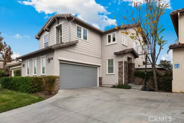 35842 Crickhowell Avenue, Murrieta, CA 92563