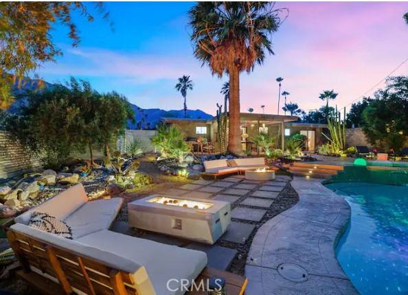 2466 N Girasol Avenue, Palm Springs, CA 92262