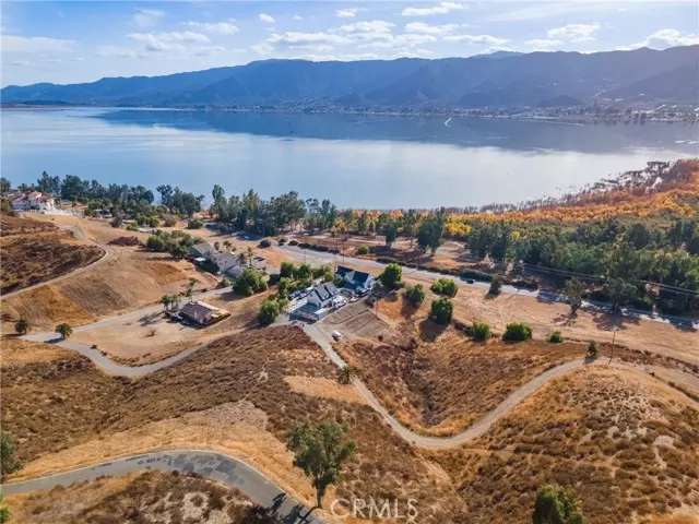 Lake Elsinore, CA 92530,35 Lake View Ave