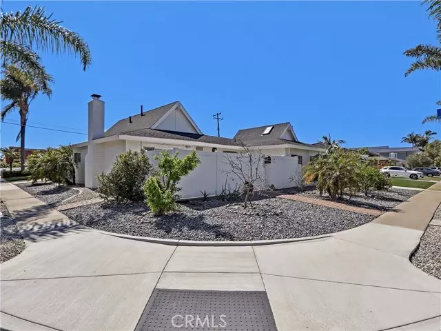 Huntington Beach, CA 92646,9382 Molokai Drive