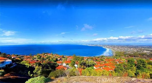 Rancho Palos Verdes, CA 90275,0 Crownview DR