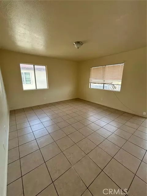 Hemet, CA 92543,236 N Elk