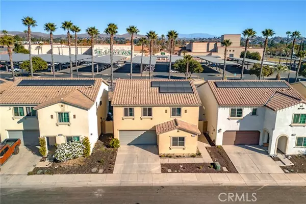 32774 Shorecrest Way, Lake Elsinore, CA 92530