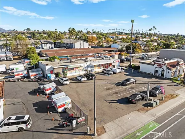 Vista, CA 92084,829 N. Santa Fe