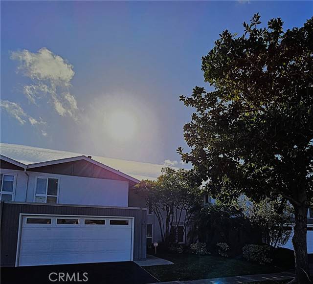 363 Monte Vista Avenue, Costa Mesa, CA 92627