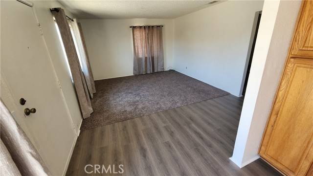 1175 W Oakland Avenue, Hemet, CA 92543