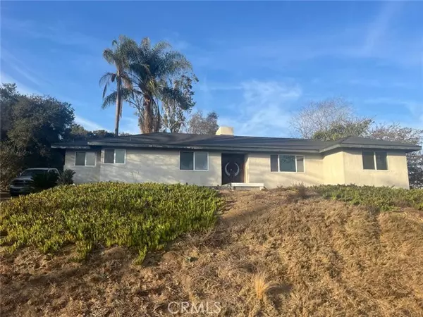 1870 Laurel Road, Oceanside, CA 92054