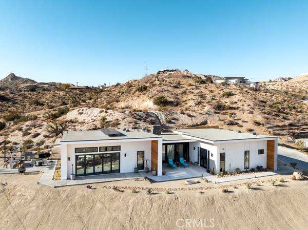 6196 Mirlo Road, Yucca Valley, CA 92284