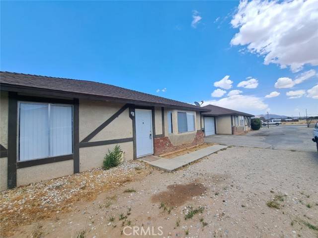 12222 Kiowa Road, Apple Valley, CA 92308