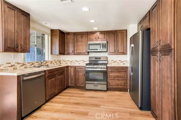 9880 Hollis Street, Bloomington, CA 92316