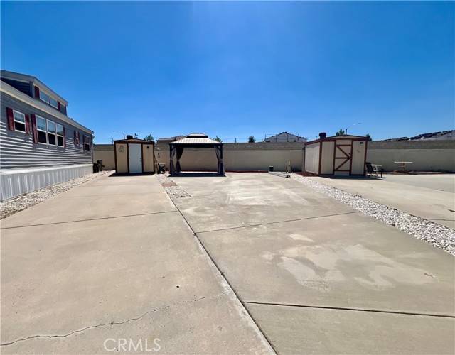 1295 S Cawston Ave, Hemet, CA 92545