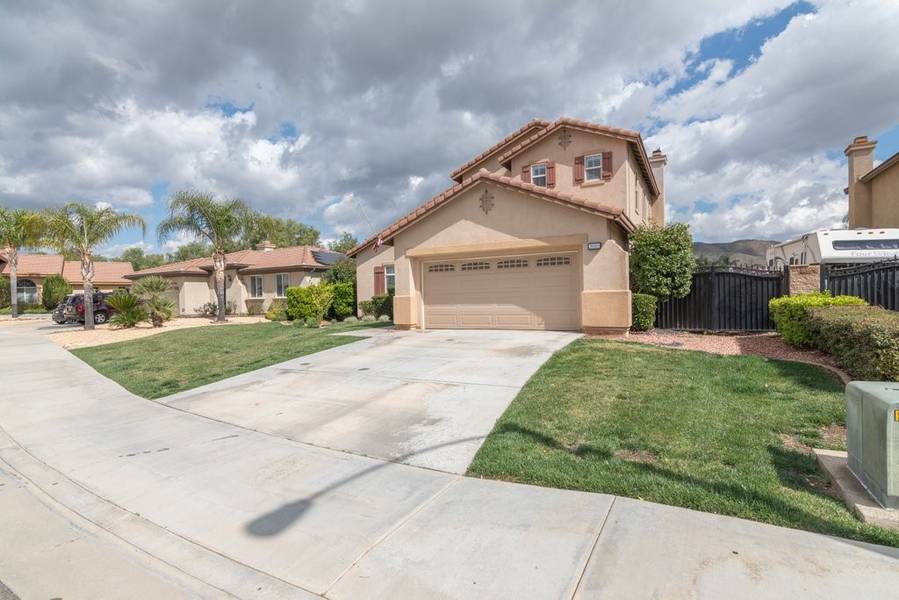 26816 Calico Court, Winchester, CA 92596