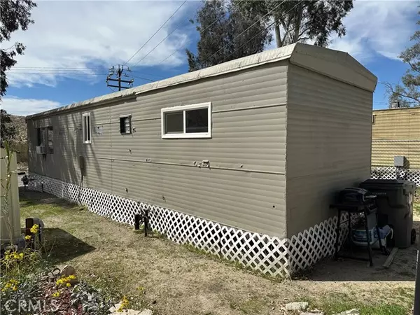 Morongo Valley, CA 92256,51063 29 Palms Hwy #33