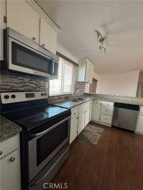 Adelanto, CA 92301,14755 Calendula