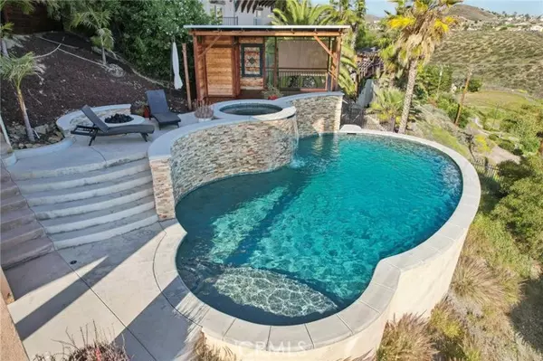 Canyon Lake, CA 92587,28846 Yosemite Place