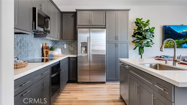 Ontario, CA 91762,2844 E Schumacher Paseo