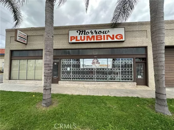 Lake Elsinore, CA 92530,212 W Graham Avenue