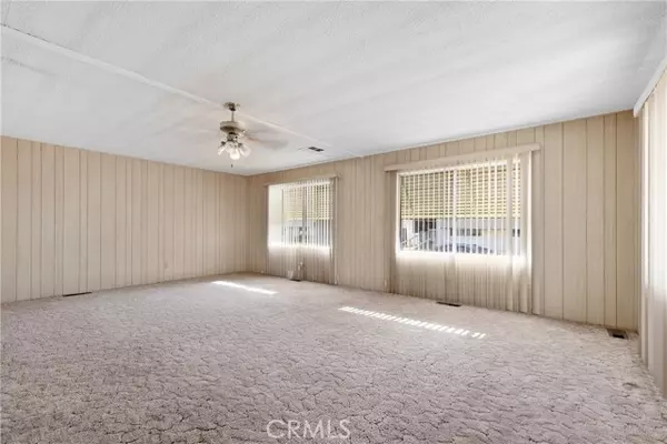 Hemet, CA 92543,1525 W Oakland Avenue #72