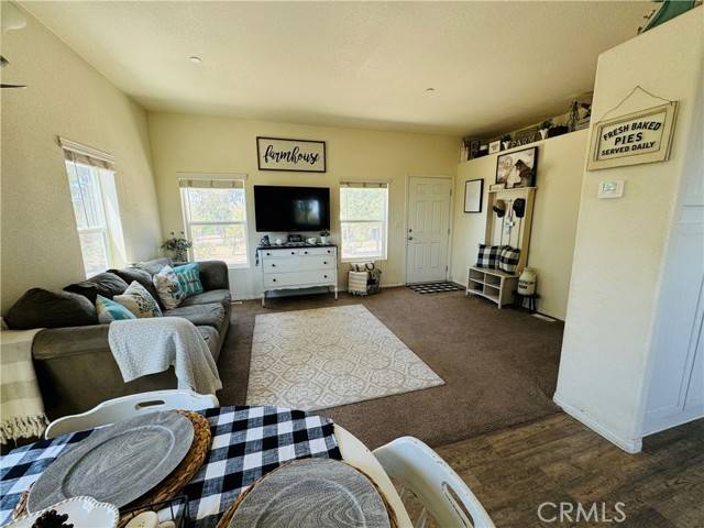 Hemet, CA 92544,31885 Red Mountain Road