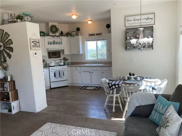 Hemet, CA 92544,31885 Red Mountain Road