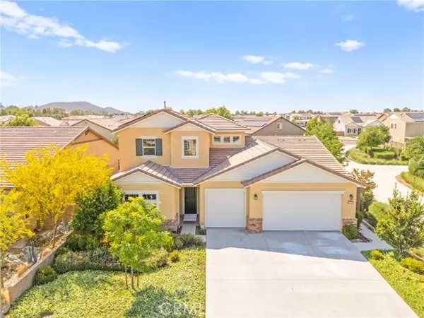 27613 Headsail Drive, Menifee, CA 92585