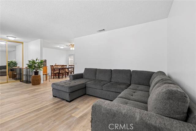 Hemet, CA 92545,356 Myrl Place