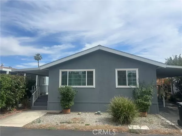725 W Thornton Avenue #22, Hemet, CA 92543