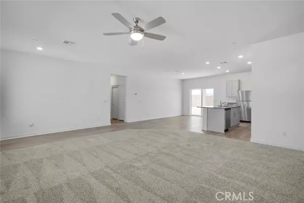 Victorville, CA 92392,12163 Del Sur Street