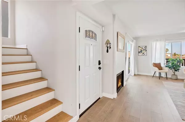 San Clemente, CA 92673,881 Calle Pluma